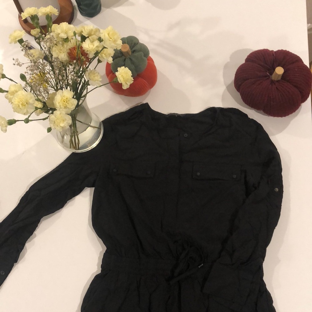 Banana republic size 8 black long sleeve dress